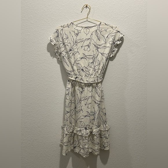 Anthropologie Monteau rayon Floral Print Ruffle babydoll mini wrap Dress - Picture 6 of 7